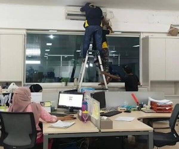 Service AC Indonesi